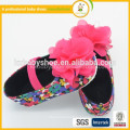 Chaussures de mode de dernière mode de dernière mode 2015 vente en gros de haute qualité des couleurs de haute qualité fleur chaussures de fille de bébé